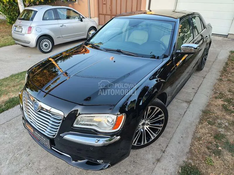 Lancia Thema 2013 photo 3