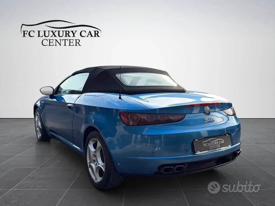 Alfa Romeo Spider 2007 photo 5