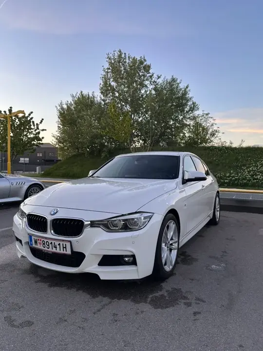 BMW 3 Series 2016 photo 2