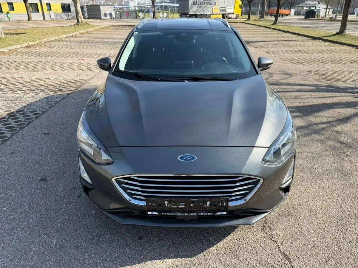 Ford Focus 2019 photo 2