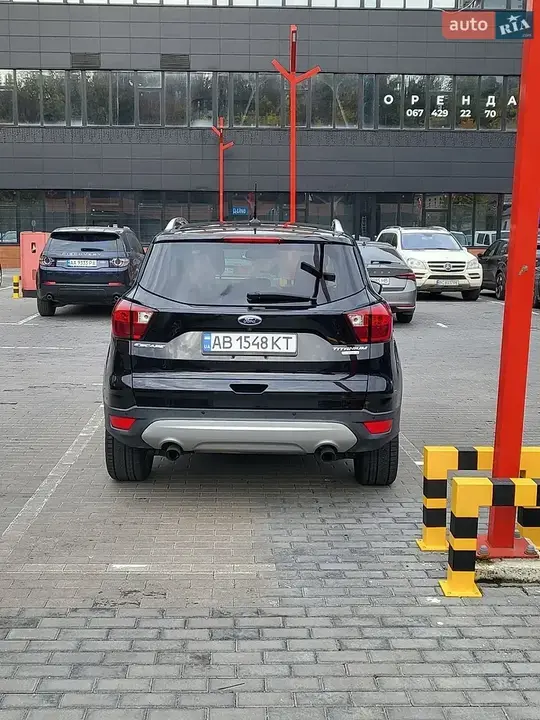 Ford Escape 2019 photo 3