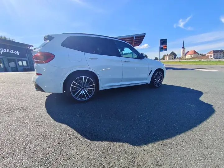 BMW X3 2018 photo 2