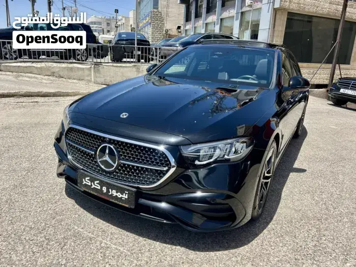 Mercedes-Benz E-Class 2024 photo 2