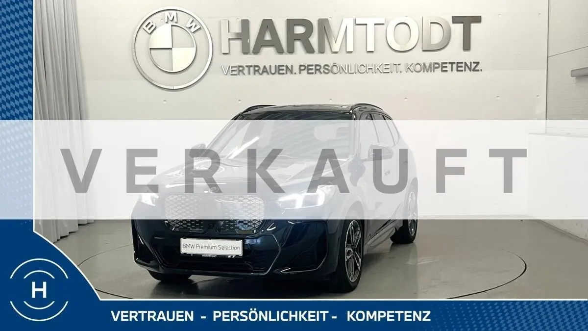 BMW Ix1