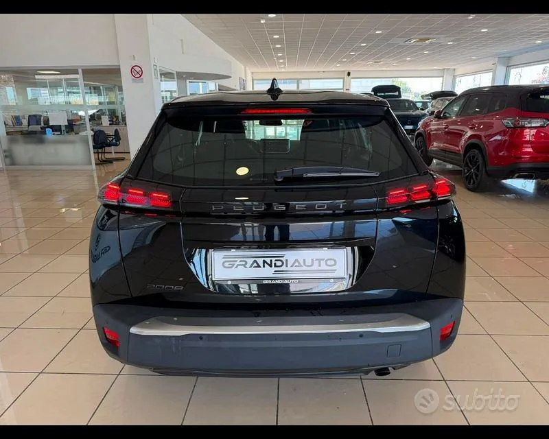 Peugeot 2008 2024 photo 4