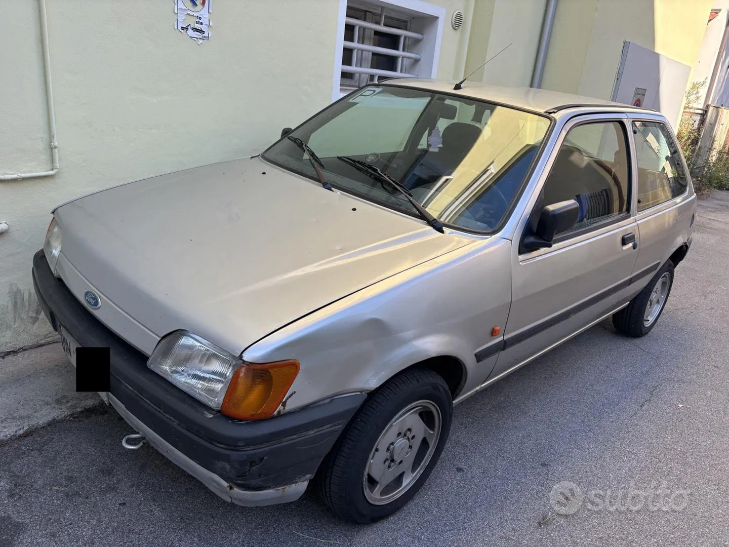 Ford Fiesta 1990 photo 2