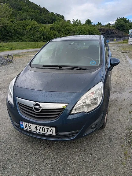 Opel Meriva 2012 photo 2
