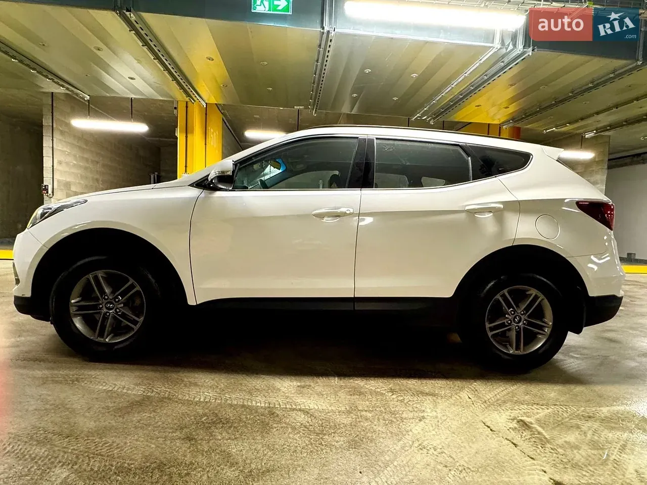 Hyundai Santa Fe 2016 photo 3
