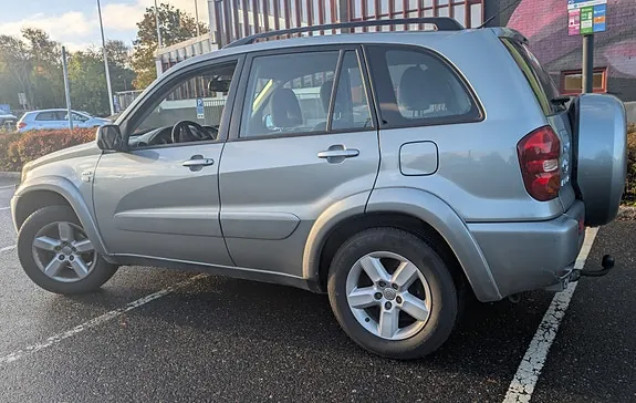 Toyota Rav4 2004 photo 3