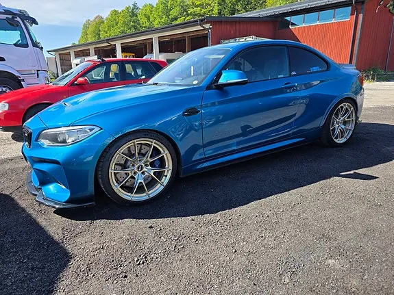 BMW M2 2017 photo 2