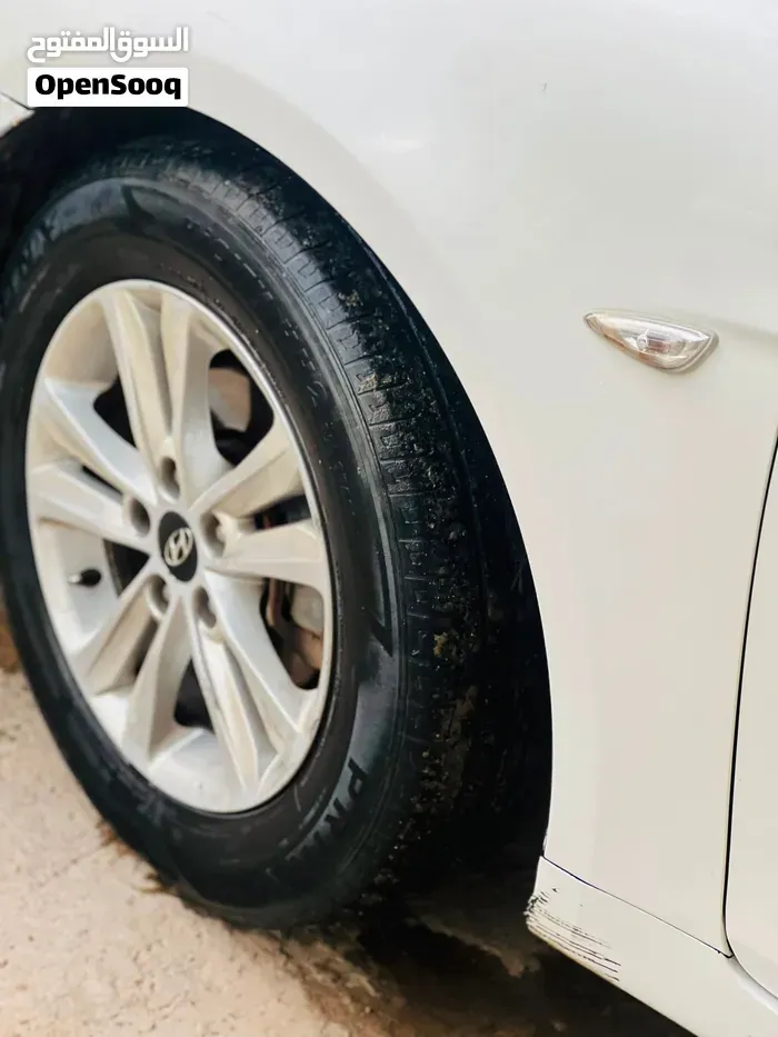 Hyundai Sonata 2012 photo 4