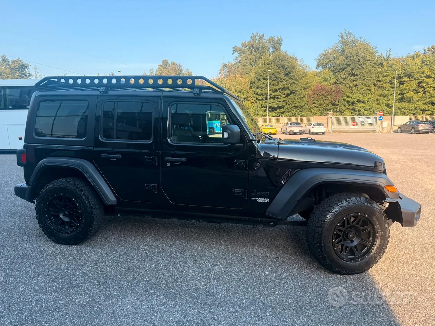 Jeep Wrangler Unlimited 2021 photo 2