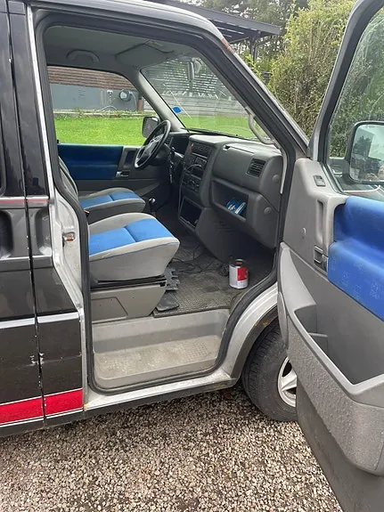 Volkswagen Multivan 2002 photo 3