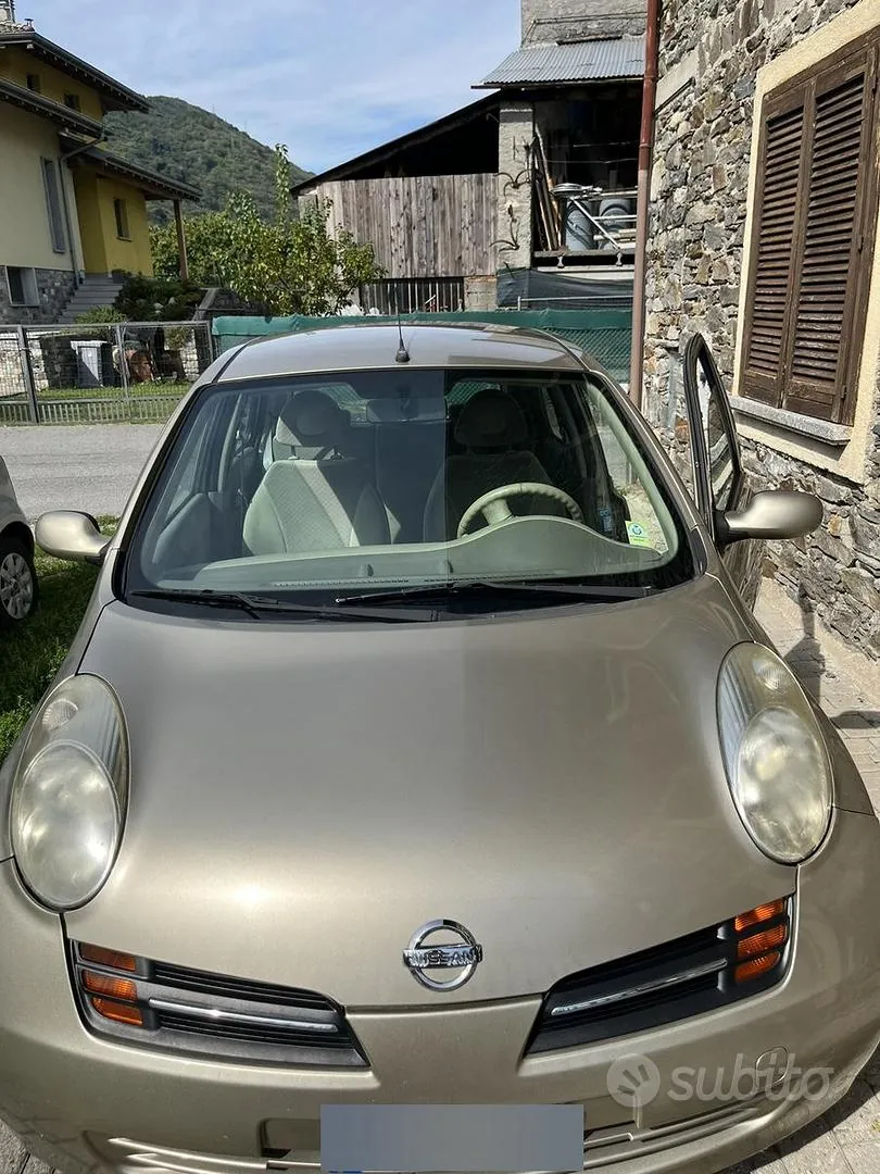 Nissan Micra 2004 photo 2