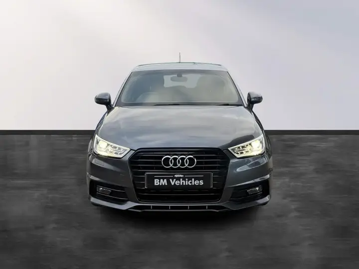 Audi A1 2018 photo 2