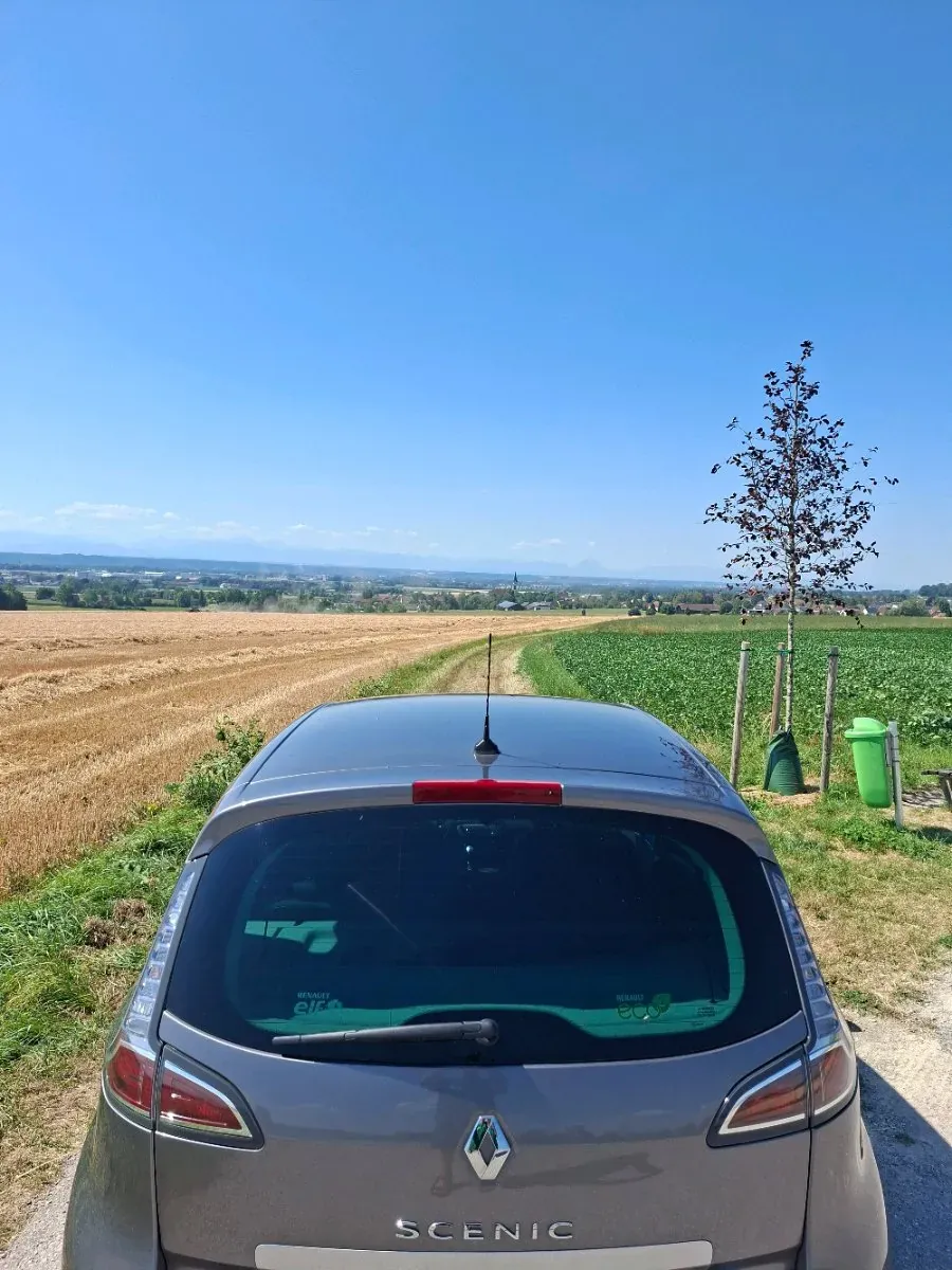 Renault Scenic 2014 photo 3