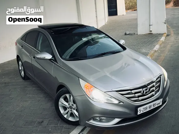 Hyundai Sonata 2011 photo 2