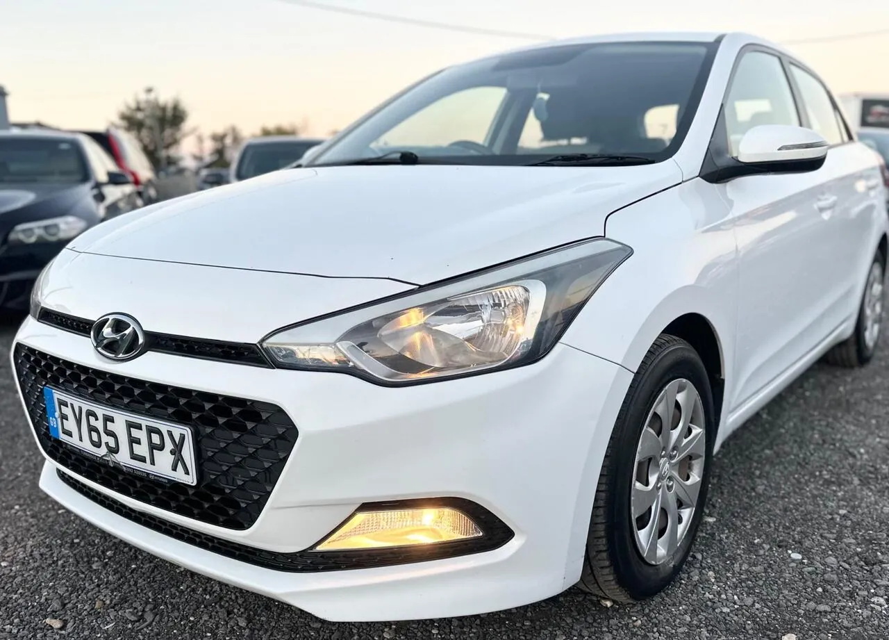 Hyundai I20 2015 photo 3