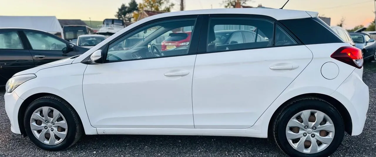 Hyundai I20 2015 photo 4