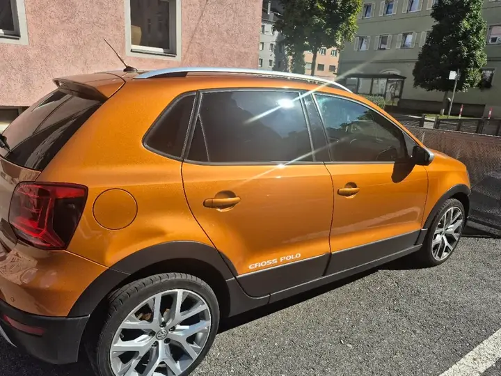 Volkswagen Polo 2015 photo 3