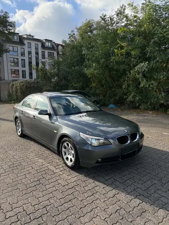 BMW 520I E60