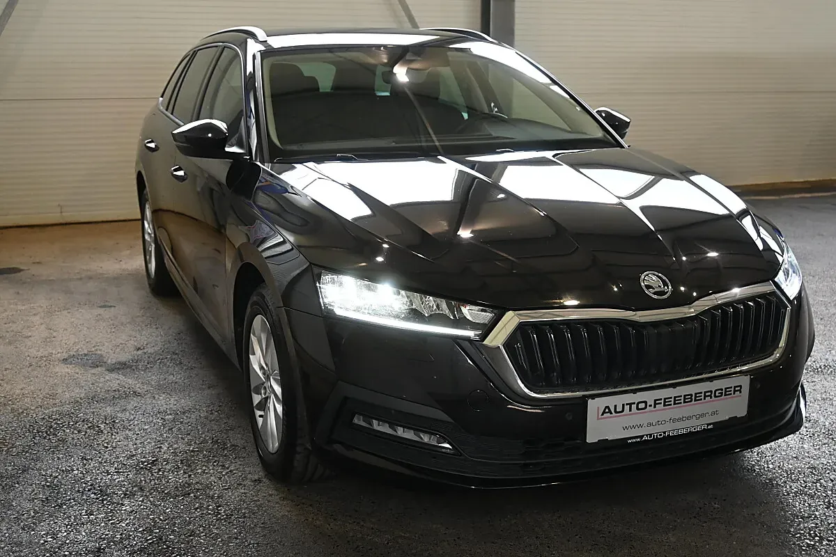 Skoda Octavia 2022 photo 3
