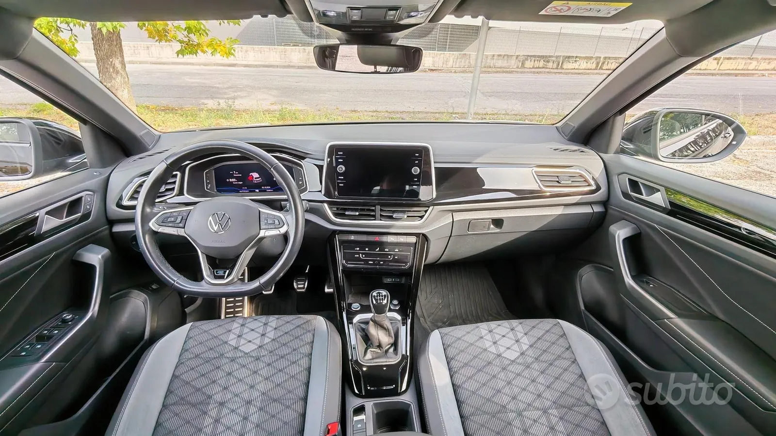 Volkswagen T-Roc 2023 photo 5