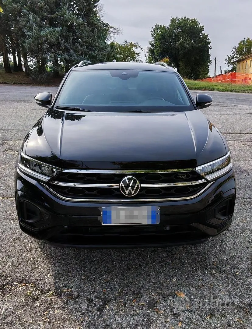 Volkswagen T-Roc 2023 photo 2