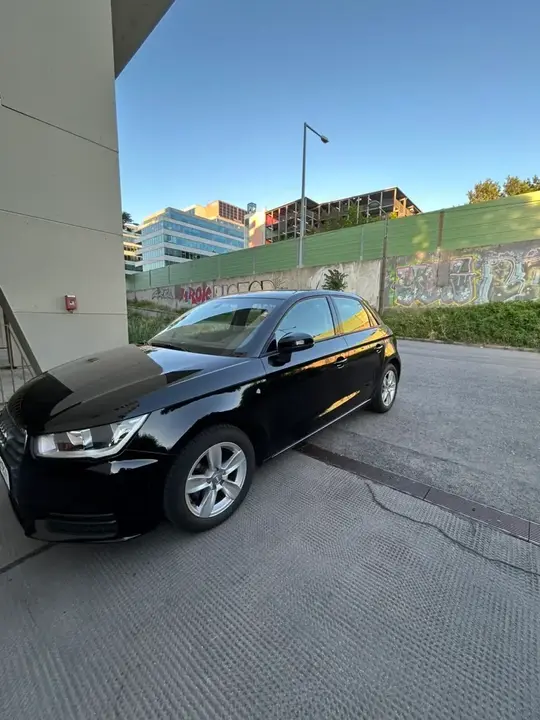 Audi A1 2018 photo 2