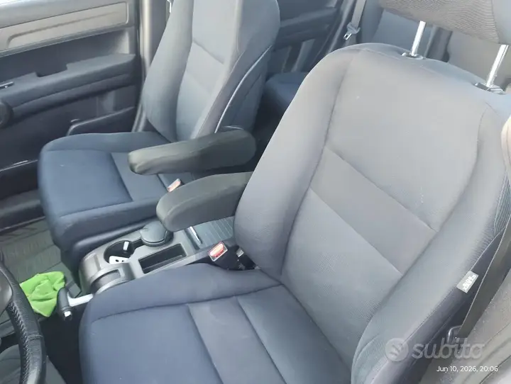 Honda Cr-V 2011 photo 2