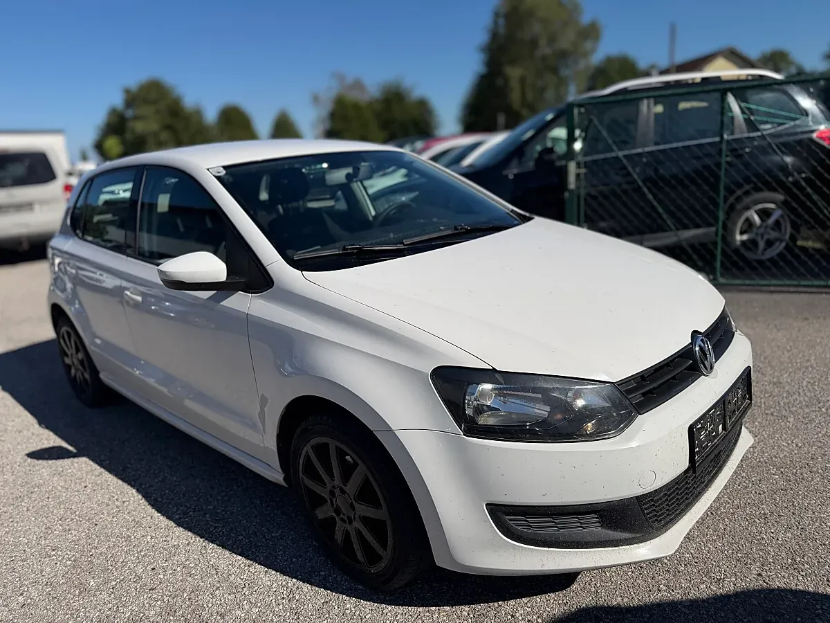 Volkswagen Polo 2010 photo 2