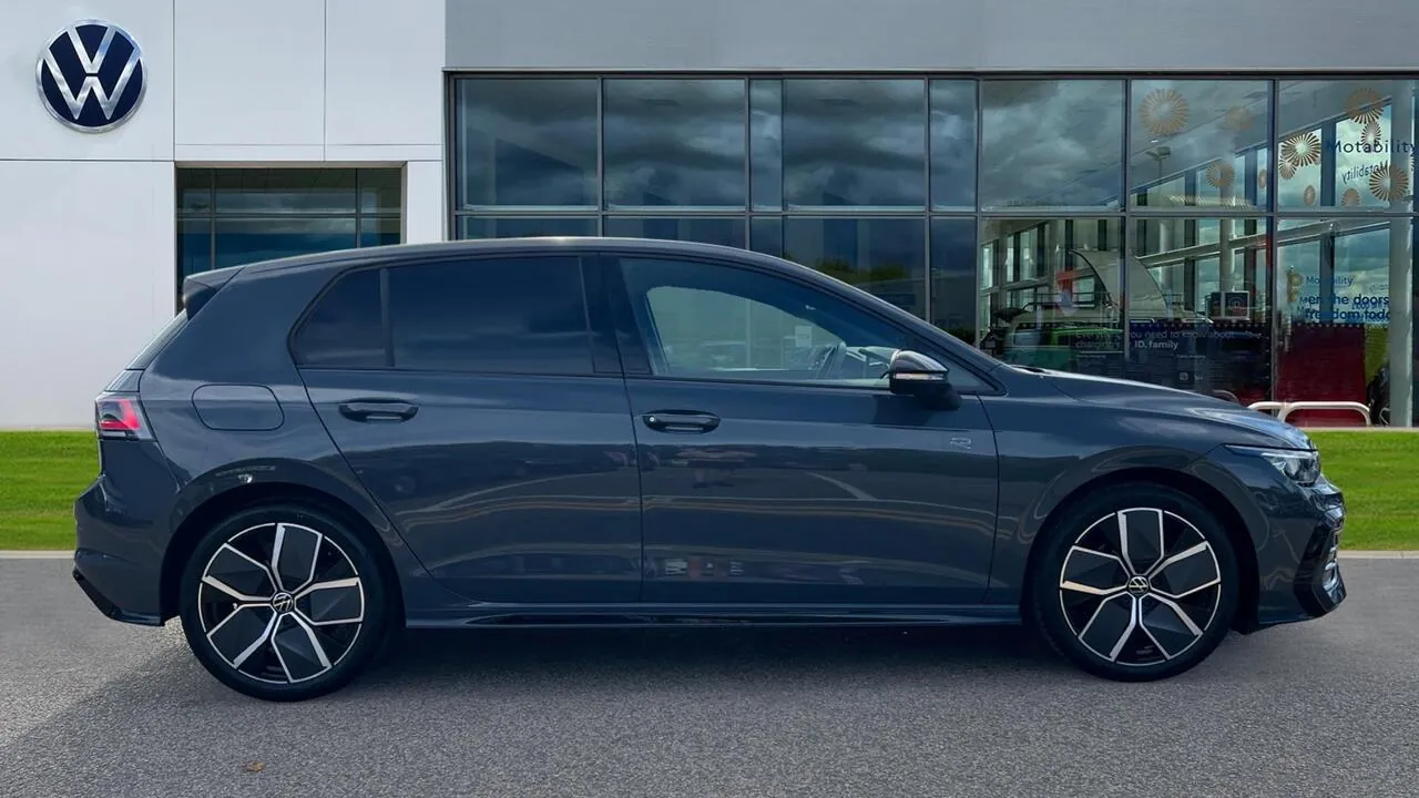 Volkswagen Golf 2026 photo 4