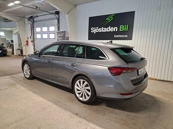 Skoda Octavia 2023 photo 5