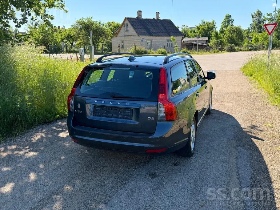 Volvo V50 2011 photo 5