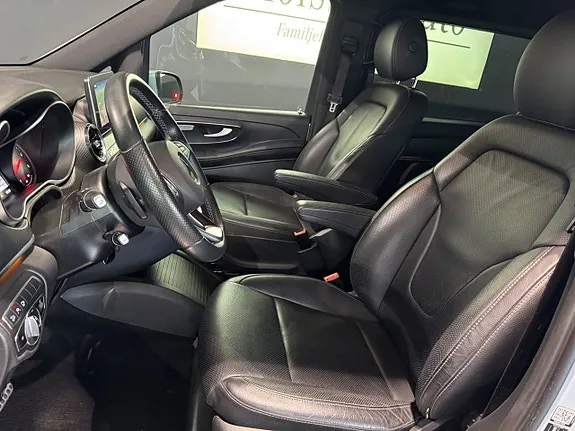 Mercedes-Benz V300 D 2020 photo 4