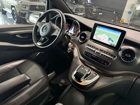 Mercedes-Benz V300 D 2020 photo 5