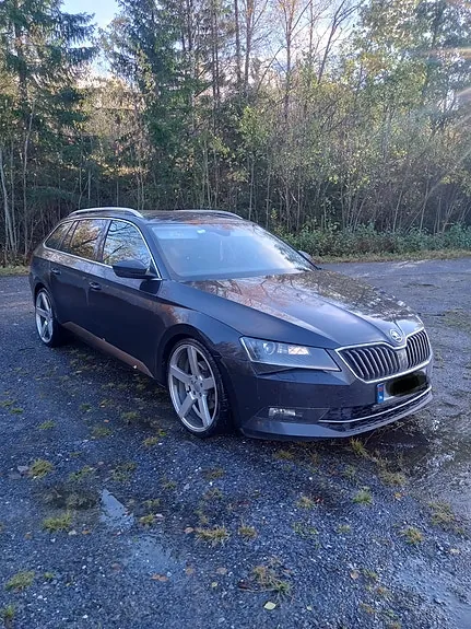 Skoda Superb 2016 photo 5