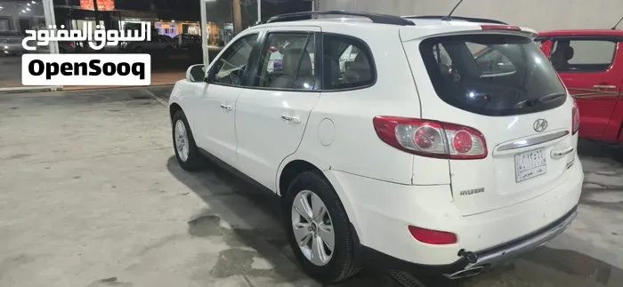 Hyundai Santa Fe 2012 photo 3
