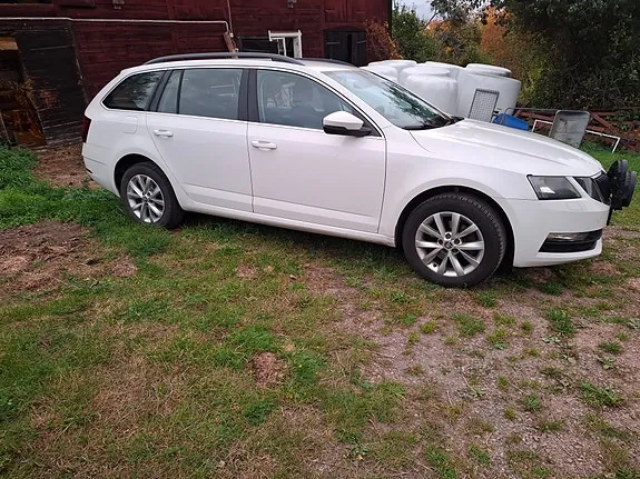 Skoda Octavia 2018 photo 2