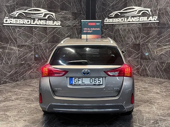 Toyota Auris 2014 photo 2