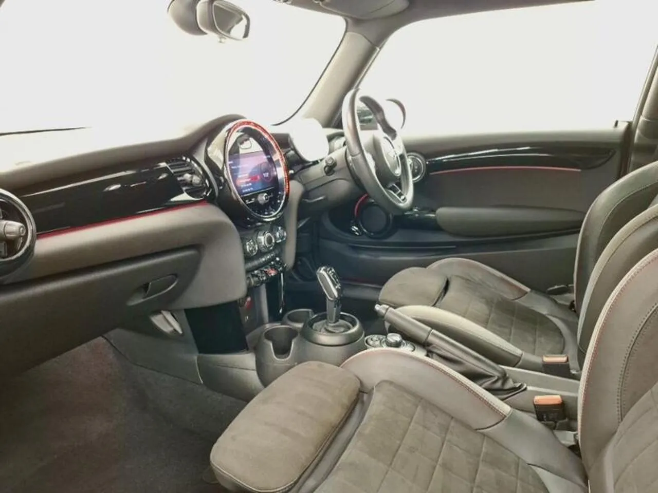 Mini Hatch 2021 photo 5