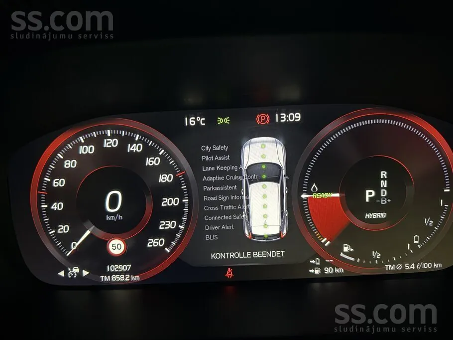 Volvo Xc40 2021 photo 2