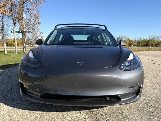 Tesla Model 3 2022 photo 4