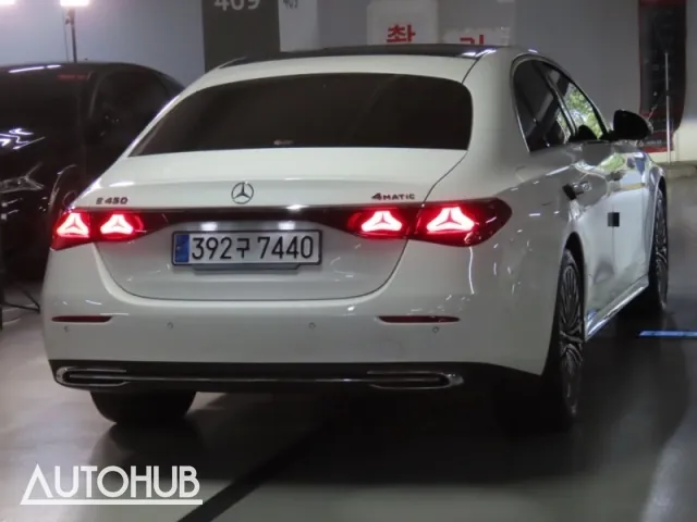 Mercedes-Benz E-Class 2024 photo 3