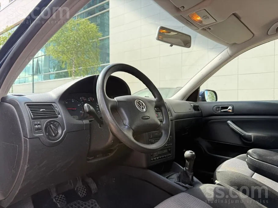Volkswagen Golf 2002 photo 4
