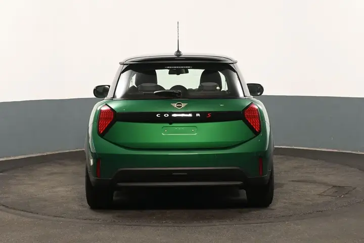 Mini Cooper photo 3