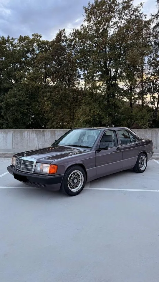 Mercedes-Benz 190