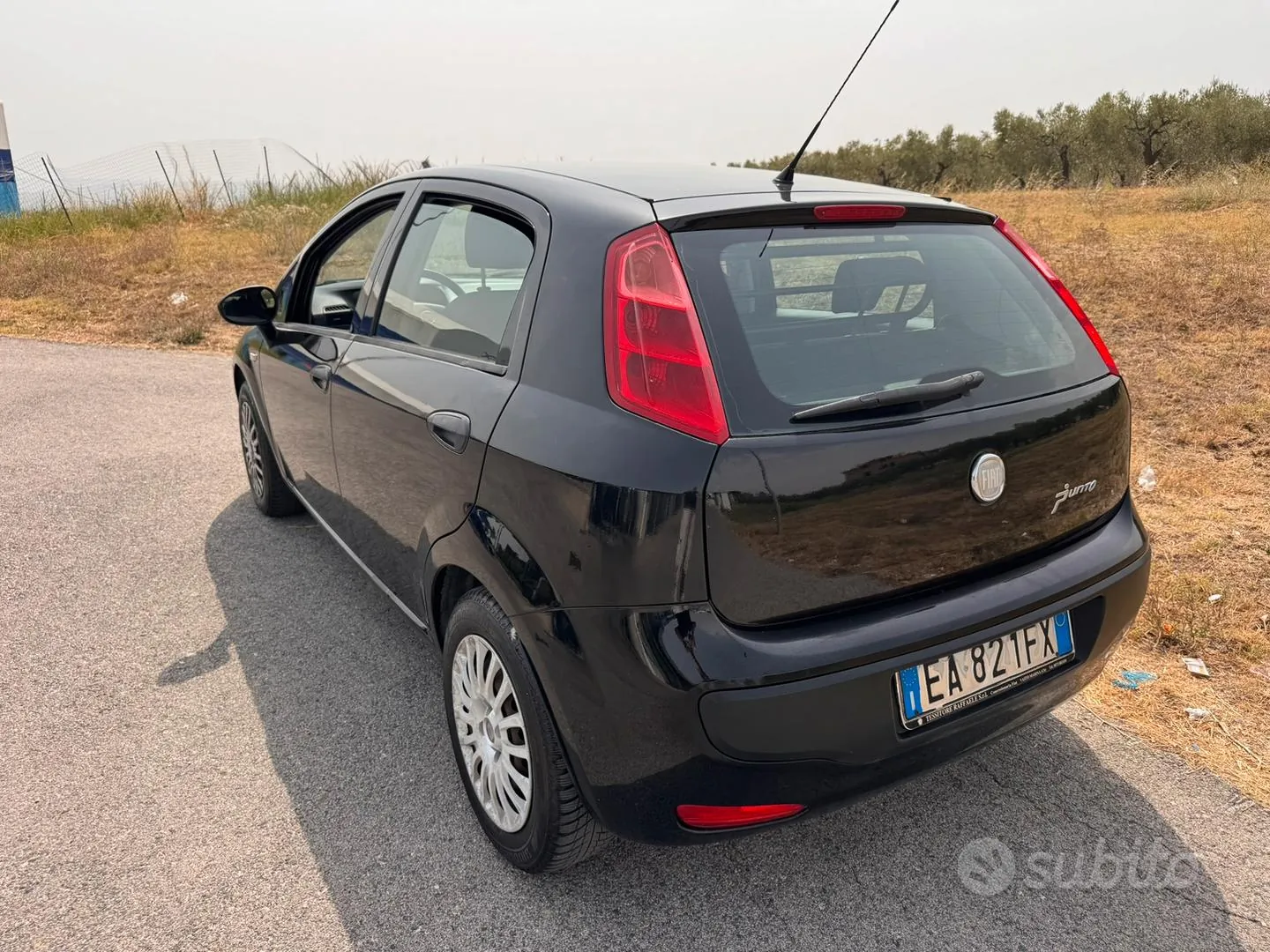 Fiat Grande Punto 2010 photo 2