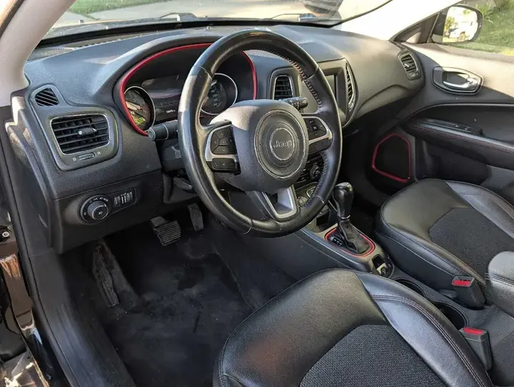 Jeep Compass 2018 photo 2