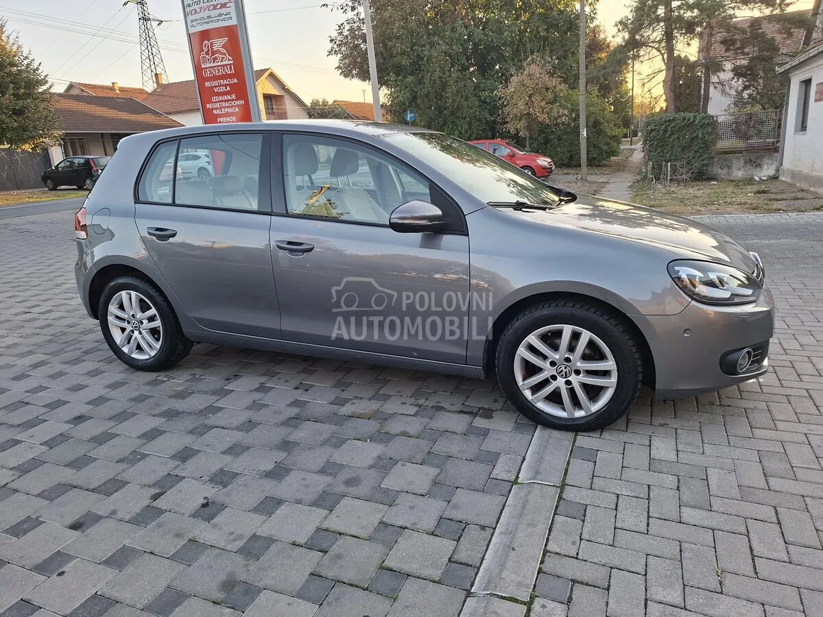 Volkswagen Golf 2011 photo 4